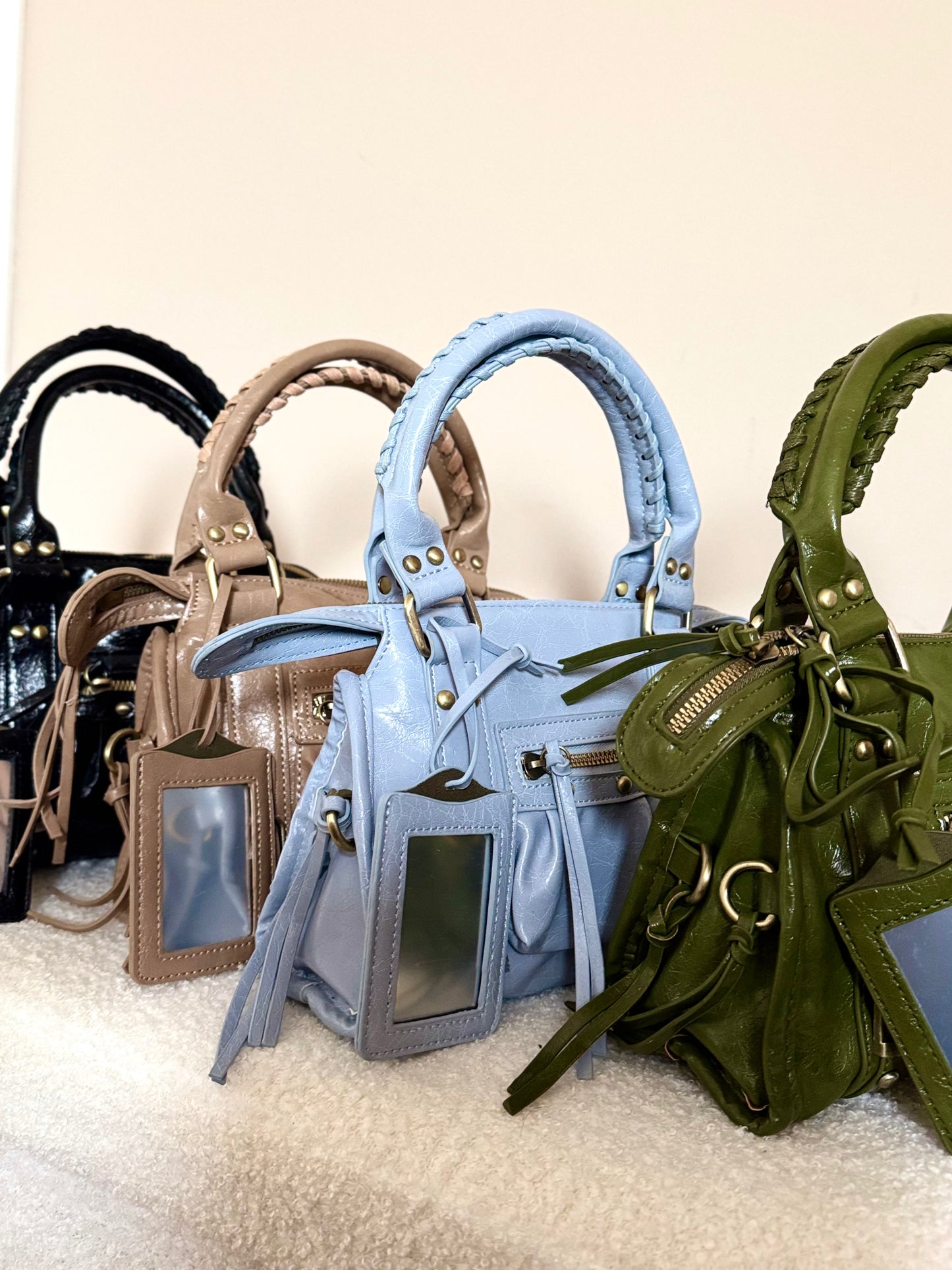 PACHA SMALL SPECCHIETTO