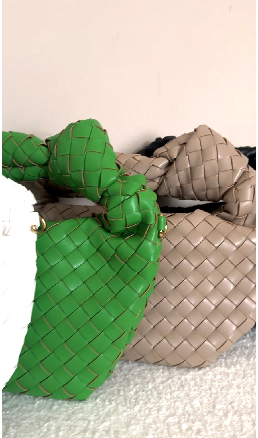 VENERE SMALL